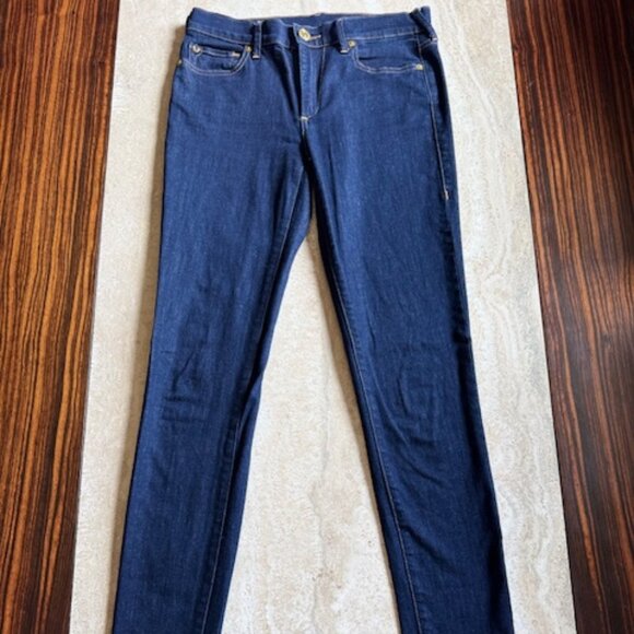 Halle Mid Rise Super Skinny - Picture 1 of 8